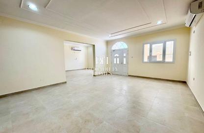 Villa - 7 Bedrooms - 7+ Bathrooms for rent in Duhail Villas - Al Duhail - Doha