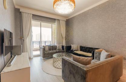 Apartment - 2 Bedrooms - 4 Bathrooms for sale in Viva West - Viva Bahriyah - The Pearl Island - Doha
