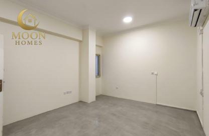 Apartment - 1 - 1 for rent in Umm Ghuwailina 4 - Umm Ghuwailina - Doha