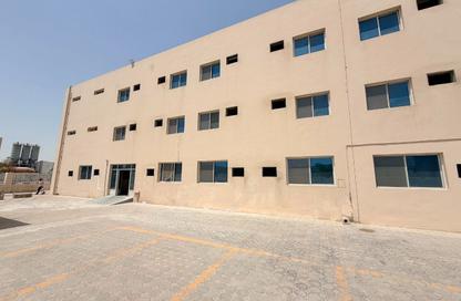 Labor Camp - Studio - 5 for rent in Industrial Area 2 - Industrial Area - Industrial Area - Doha
