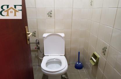 Apartment - 3 Bedrooms - 3 Bathrooms for rent in Al Mansoura - Al Mansoura - Doha