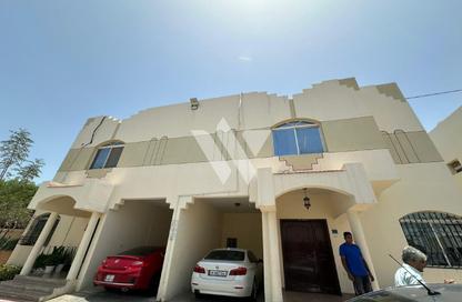 Villa - 4 Bedrooms - 4 Bathrooms for rent in Old Airport Road - Old Airport Road - Doha