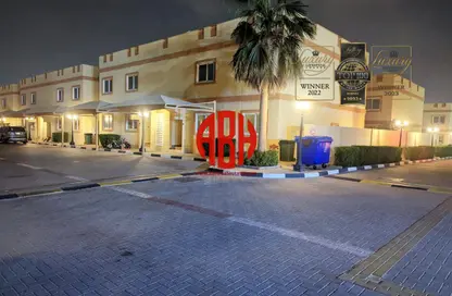 مجمع سكني - 3 غرف نوم - 4 حمامات للايجار في شارع الوعب - الوعب - الدوحة