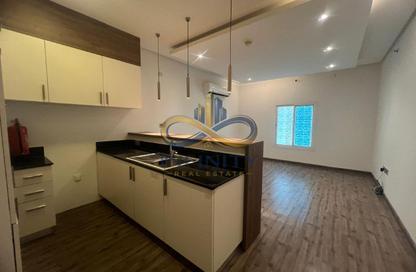 Apartment - 1 Bedroom - 1 Bathroom for rent in Old Airport Road - Old Airport Road - Doha Apartment - 1 Bedroom - 1 Bathroom for rent in Old Airport Road - Old Airport Road - Doha