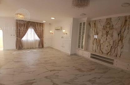 Villa - 3 Bedrooms - 4 Bathrooms for rent in New Salata - Salata - Doha