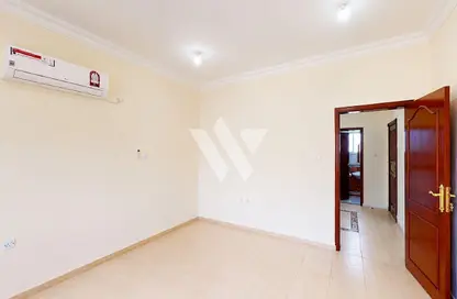Apartment - 3 Bedrooms - 2 Bathrooms for rent in Madinat Khalifa Building 58 - Madinat Khalifa South - Madinat Khalifa - Doha