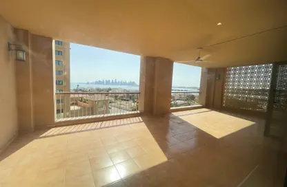 Apartment - 2 Bedrooms - 3 Bathrooms for rent in East Porto Drive - Porto Arabia - The Pearl Island - Doha