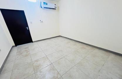 Villa - 1 Bedroom - 1 Bathroom for rent in Umm Ghwailina Comm - Umm Ghuwalina - Umm Ghuwailina - Doha