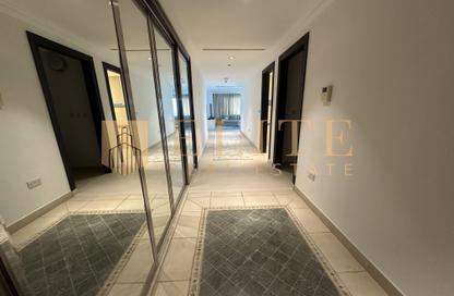 Apartment - 1 Bedroom - 2 Bathrooms for rent in East Porto Drive - Porto Arabia - The Pearl Island - Doha