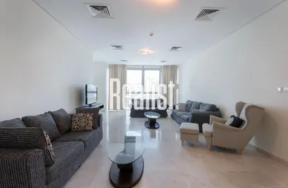 شقة - 3 غرف نوم - 5 حمامات للايجار في برج زجزاج  ا - أبراج زجزاج - الخليج الغربي - الدوحة