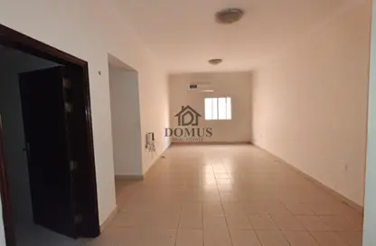 شقة - 2 غرف نوم - 2 حمامات للايجار في شارع انس - فريج بن محمود الشمالي - فريج بن محمود - الدوحة