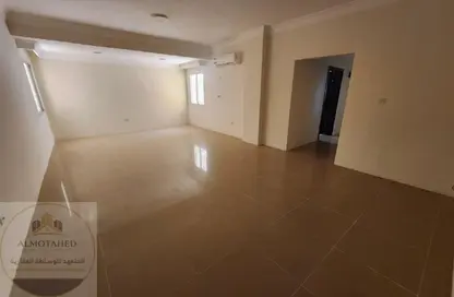 Apartment - 3 Bedrooms - 2 Bathrooms for rent in Al Nasr Street - Al Nasr - Doha Apartment - 3 Bedrooms - 2 Bathrooms for rent in Al Nasr Street - Al Nasr - Doha