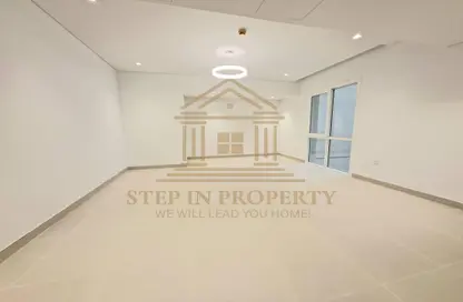 Apartment - 2 Bedrooms - 3 Bathrooms for rent in Al Khair Tower - Corniche Road - Corniche Road - Doha