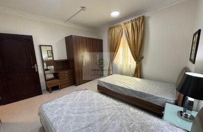 Apartment - 2 Bedrooms - 2 Bathrooms for rent in Umm Ghuwailina 4 - Umm Ghuwailina - Doha
