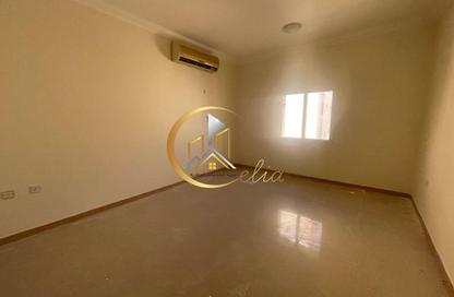 Apartment - 2 Bedrooms - 2 Bathrooms for rent in Al Jazeera Street - Fereej Bin Mahmoud North - Fereej Bin Mahmoud - Doha